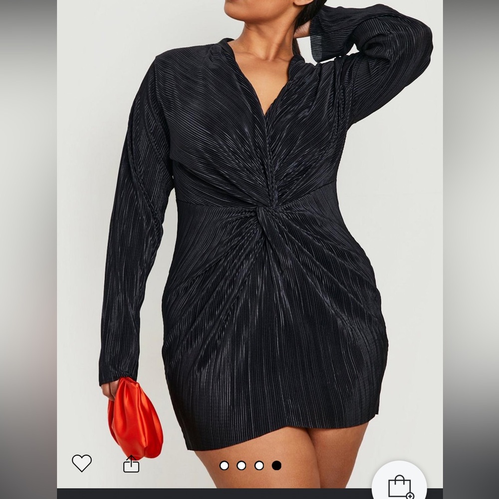 Boohoo Plisse Twist Shirt Dress - Picture 2 of 9